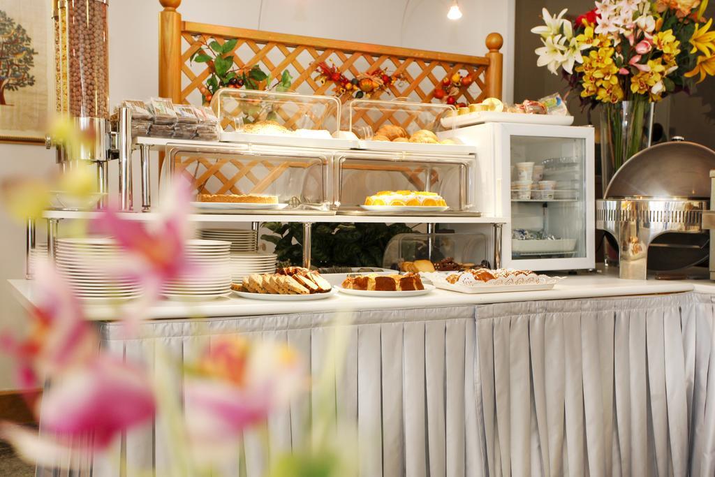 Hotel Miorelli Torbole Sul Garda Εξωτερικό φωτογραφία