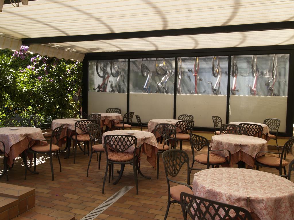 Hotel Miorelli Torbole Sul Garda Εξωτερικό φωτογραφία