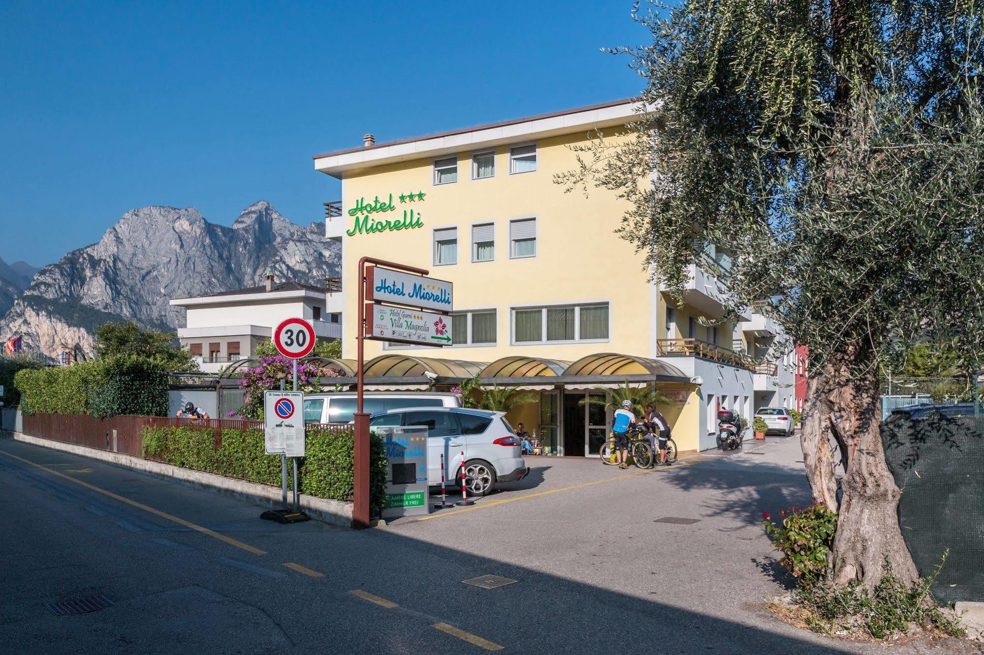 Hotel Miorelli Torbole Sul Garda Εξωτερικό φωτογραφία
